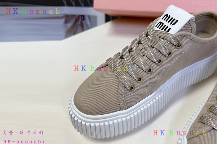 NEW 미우미우 신발 신상 MU 8858040