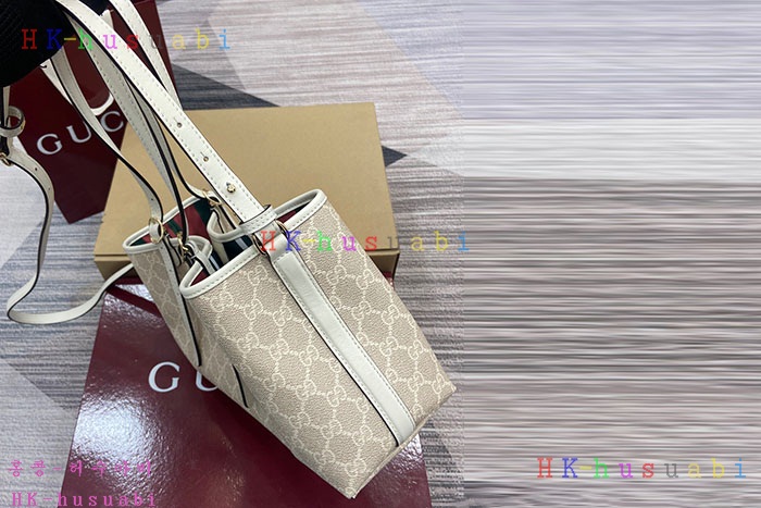 ★미러급★구찌 GG 엠블럼 스몰 레더 토트 백 베이지 화이트 815214-3