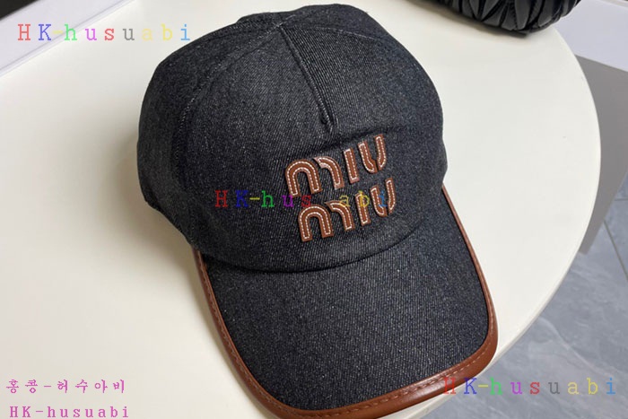 NEW 미우미우 모자 신상 MU 3360053