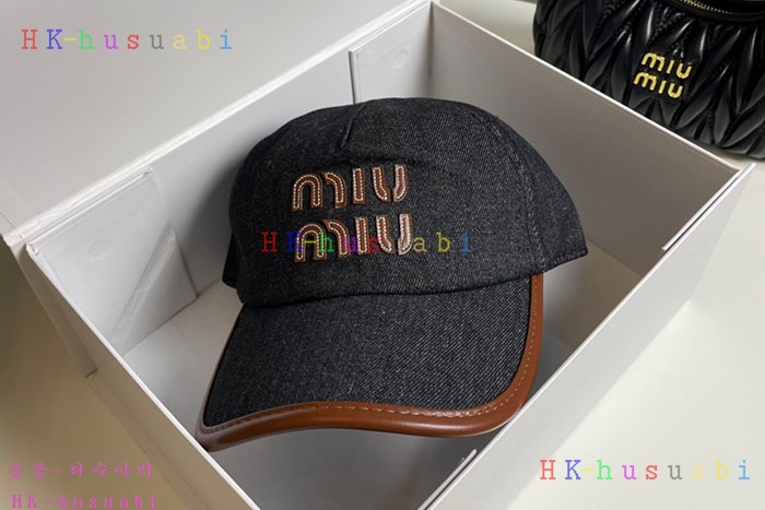 NEW 미우미우 모자 신상 MU 3360053
