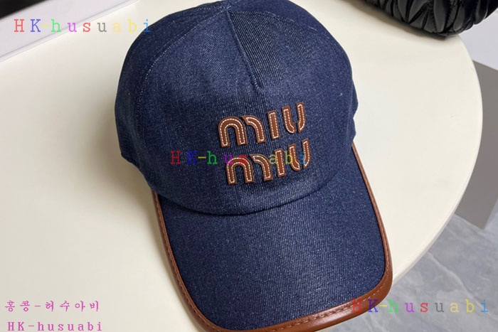 NEW 미우미우 모자 신상 MU 3360053