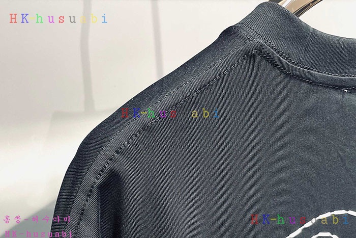 NEW 오프화이트 반팔티 신상 OF 774276