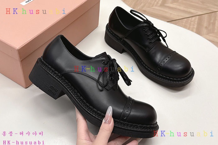 NEW 미우미우 신발 신상 M 1669010
