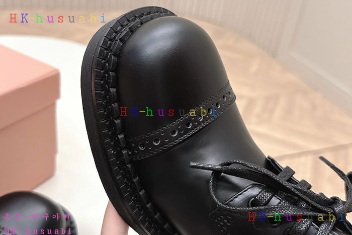 NEW 미우미우 신발 신상 M 1669010