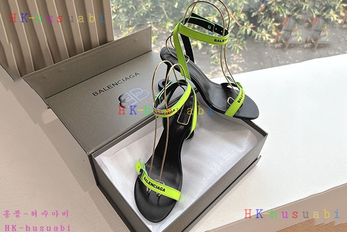 NEW 발렌시아가 신발 신상 B 5594405