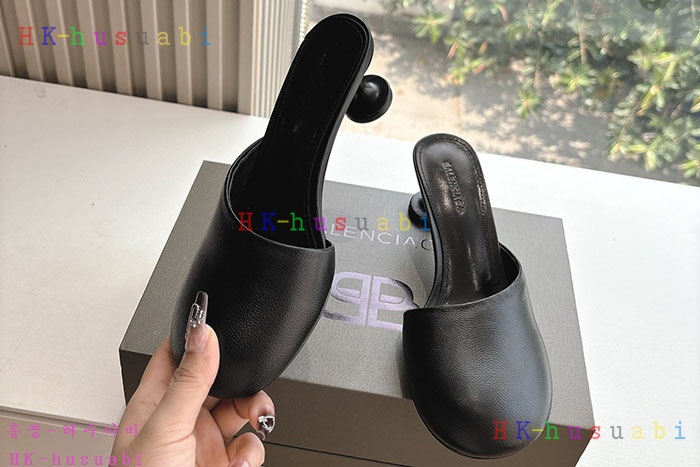 NEW 발렌시아가 신발 신상 B 5594417