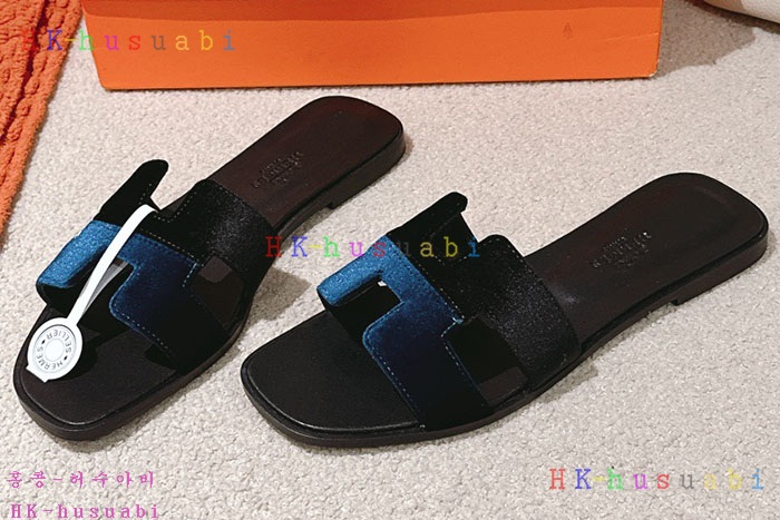 NEW 에르메스 샌들 신상 H 4570041
