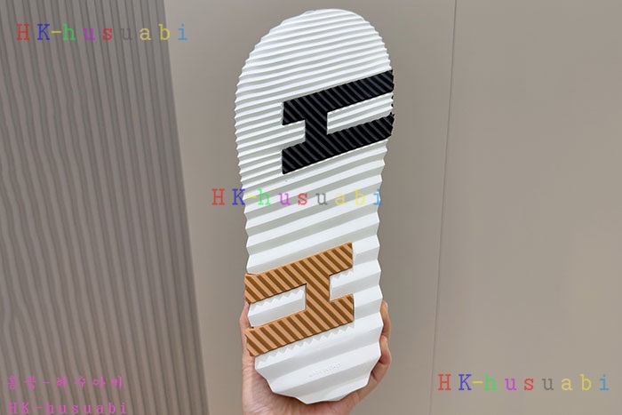 NEW 에르메스 샌들 신상 H 4585802