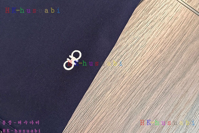 NEW 페라가모 카라 반팔티 신상 F 226223
