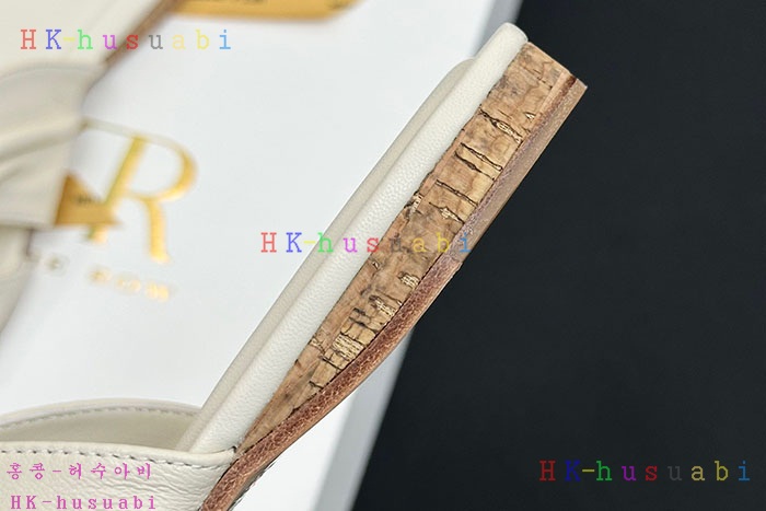 NEW 더 로우 샌들 신상 L 558224