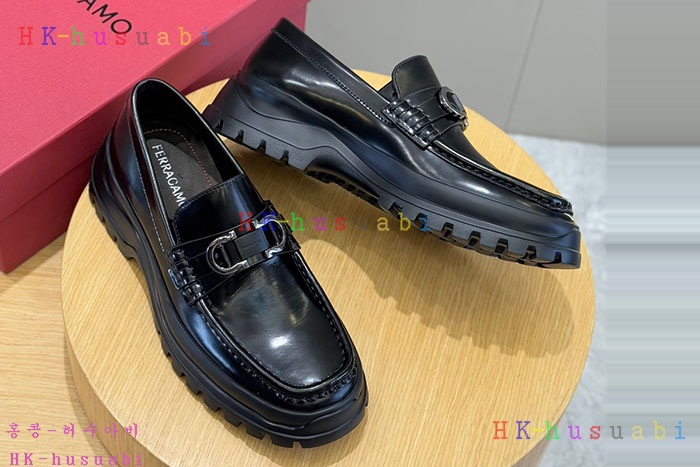 NEW 페라가모 신발 신상 F 5242242