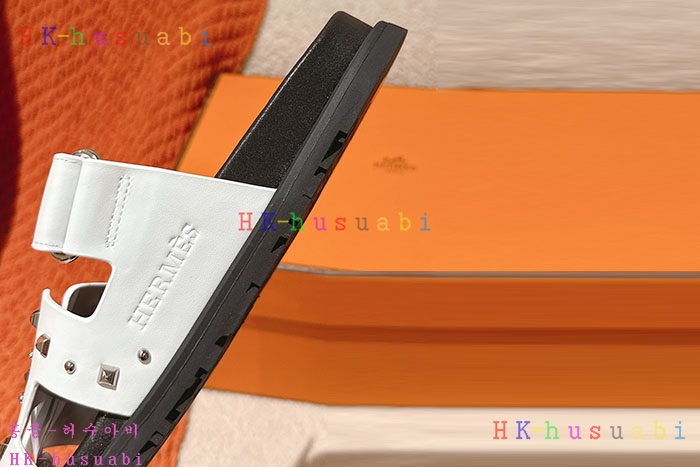 NEW 에르메스 샌들 신상 H 8028048