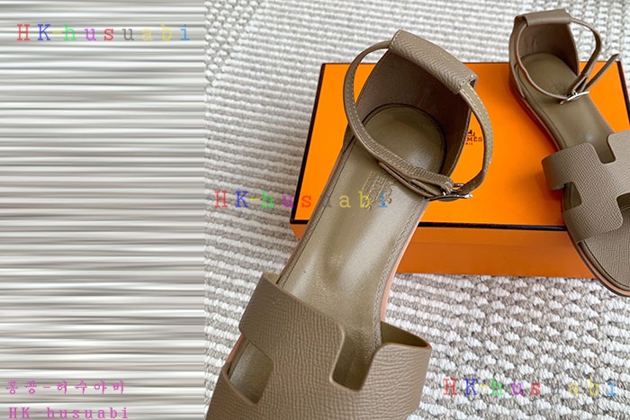NEW 에르메스 샌들 신상 H 8033031