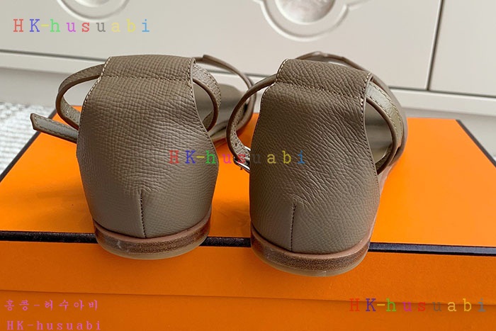 NEW 에르메스 샌들 신상 H 8033031