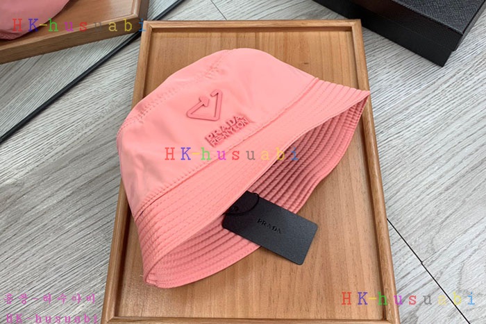 NEW 프라다 모자 신상 P 544702