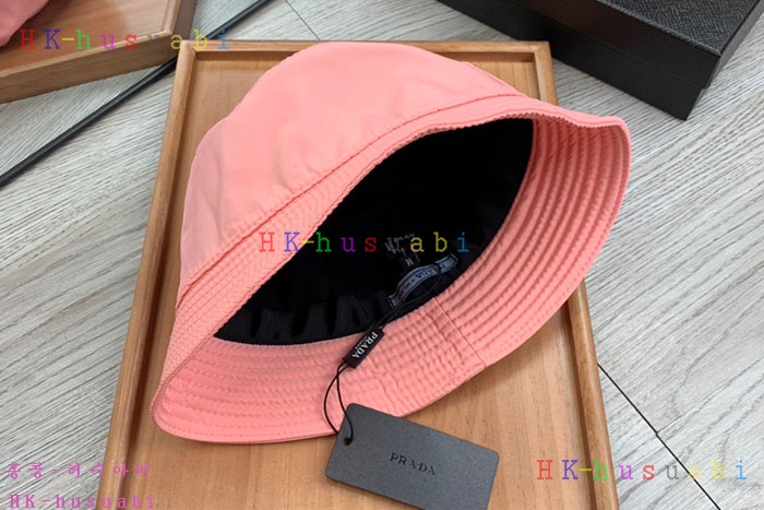NEW 프라다 모자 신상 P 544702