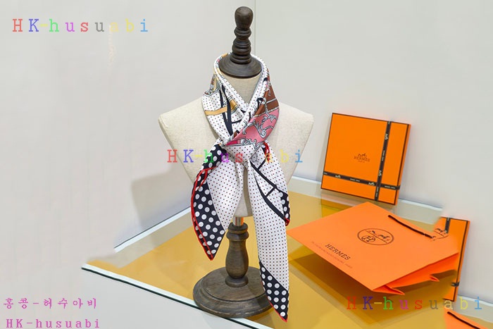 NEW 에르메스 스카프 신상 H 99584080