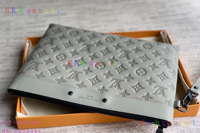 ★미러급★루이비통 포쉐트 투고 Monogram Shadow 베이지 M14914