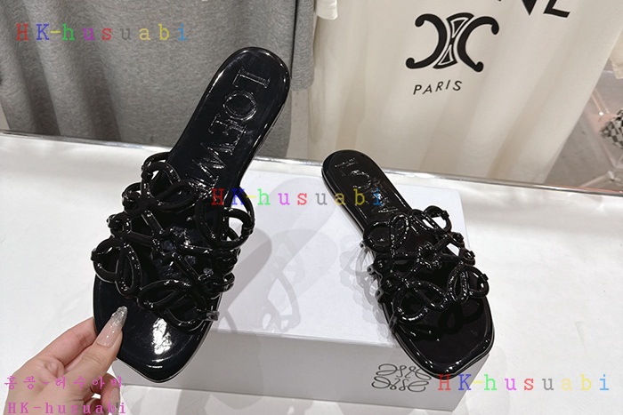 NEW 로에베 샌들 신상 L 1582241
