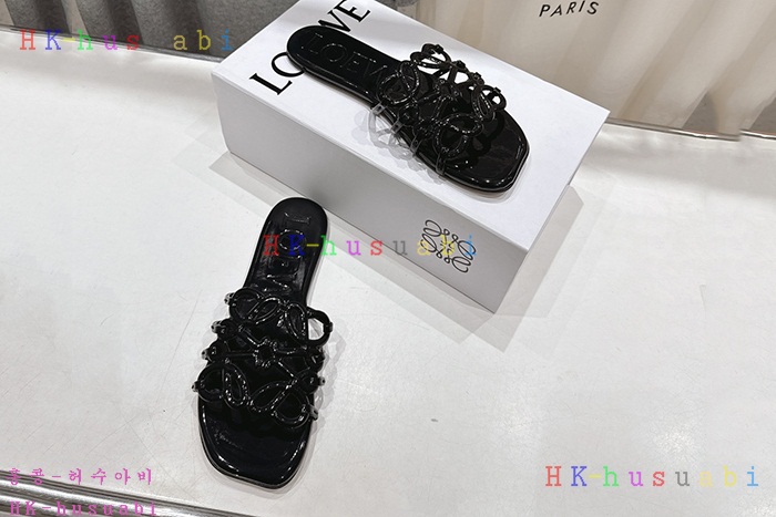 NEW 로에베 샌들 신상 L 1582241