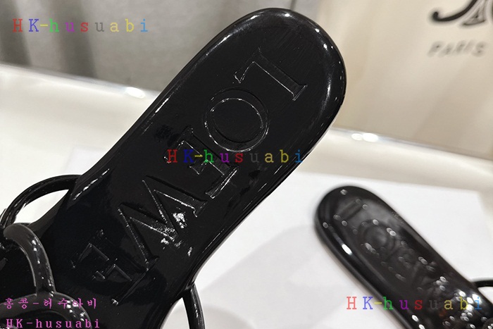 NEW 로에베 샌들 신상 L 1582241