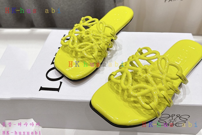 NEW 로에베 샌들 신상 L 1582244