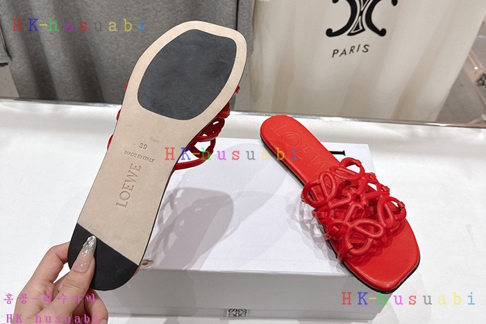 NEW 로에베 샌들 신상 L 1582246