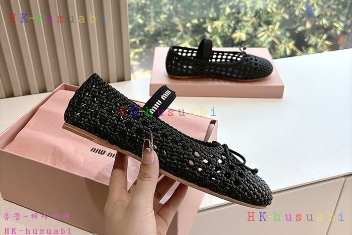 NEW 미우미우 신발 신상 MU8857002