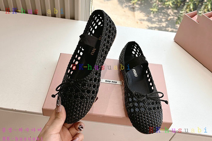 NEW 미우미우 신발 신상 MU8857002