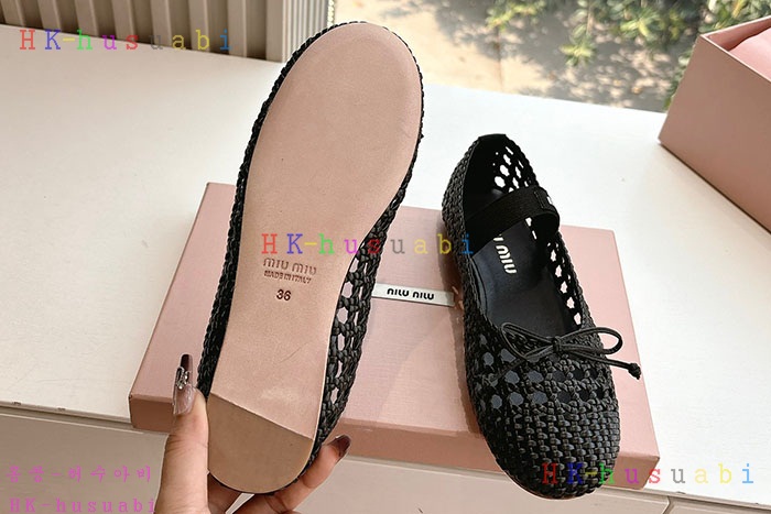 NEW 미우미우 신발 신상 MU8857002
