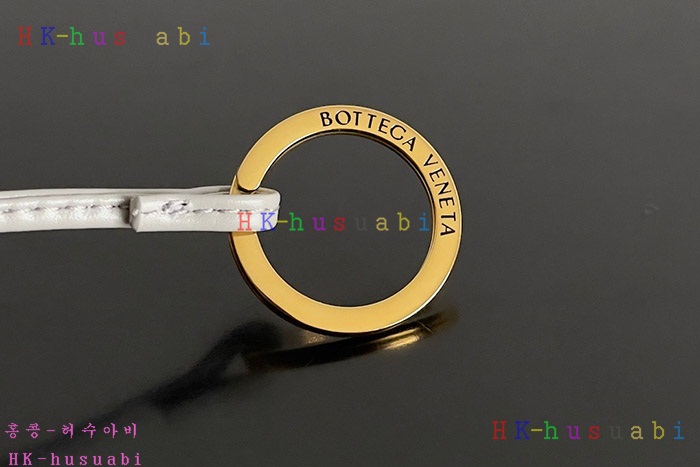 ★미러급★보테가 베네타 LOOP 카프스킨 스몰 크로스백 796615-3