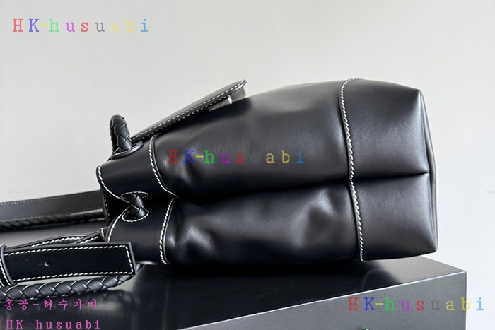 ★미러급★보테가베네타 안디아모 메신저 백 807715-5