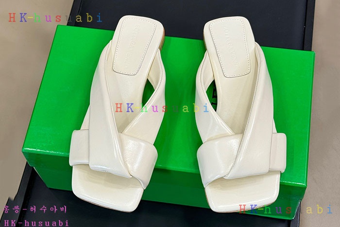 NEW 보테가베네타 신발 신상 BV 6692252