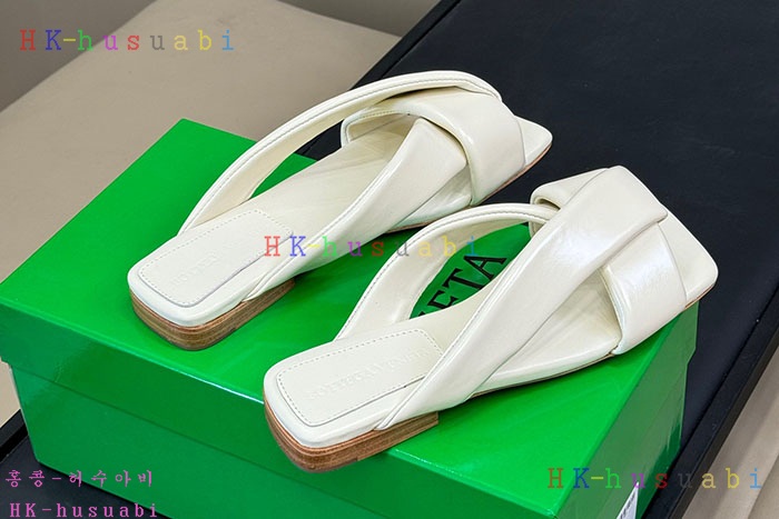 NEW 보테가베네타 신발 신상 BV 6692252