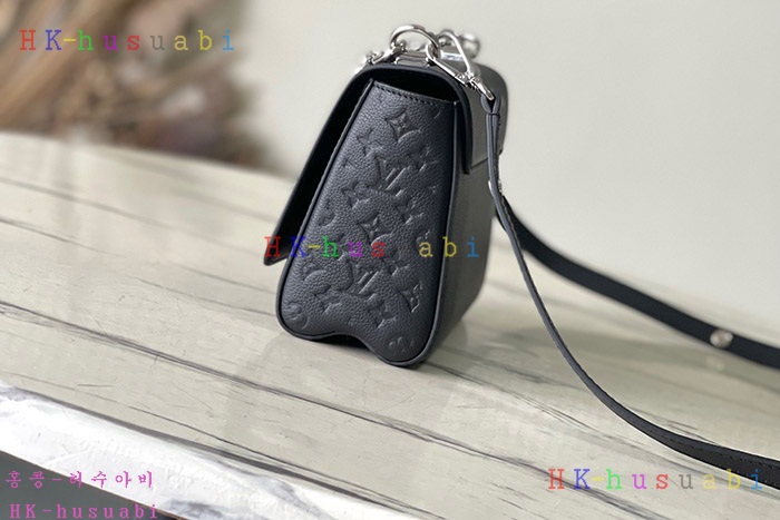 ★미러급★루이비통 트위스트 PM 슬림 블랙 M14636