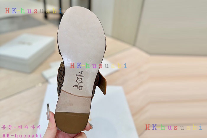 NEW 디올 샌들 신상 DR 8995513