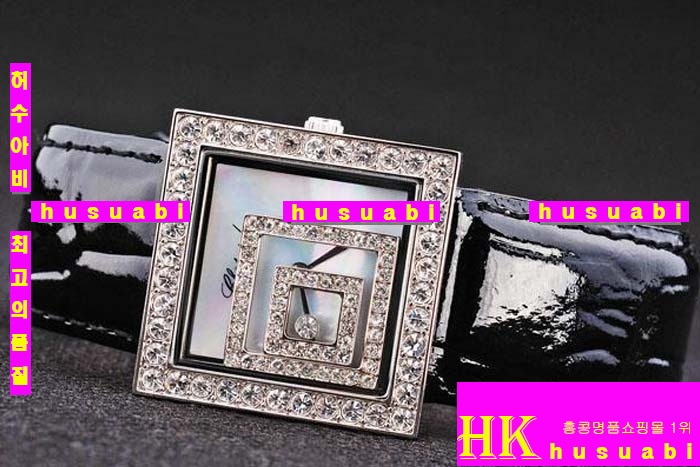 ĵ ڽð Replica Chopard Japanese Quartz MOVEMENT Stainless Case Diamond Bezel Black Bracelet Women. sa-30