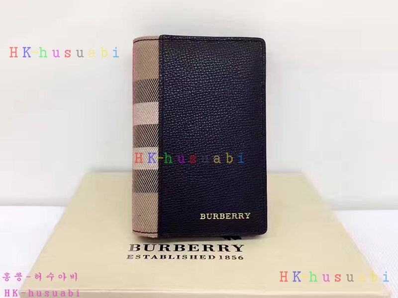 NEW 버버리 신상 여권지갑40421611