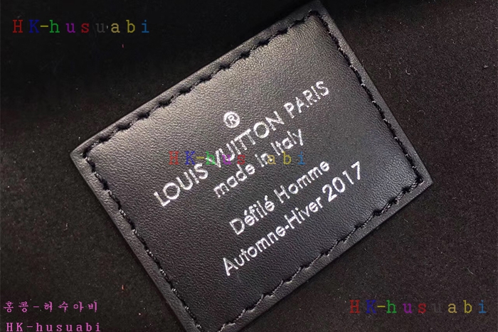 ★미러급★ 2017F/W 루이비통  슈프림 콜라보  힙색 M54319-1