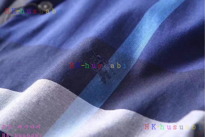 NEW 버버리 카라반팔셔츠 BB 3669522