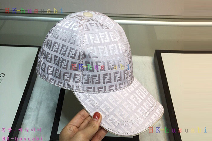 NEW 펜디 모자 신상 F 431245
