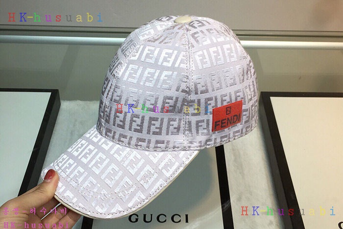 NEW 펜디 모자 신상 F 431245