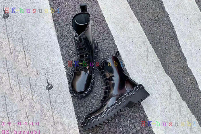 NEW 발렌시아가 신발 신상 BL 224720