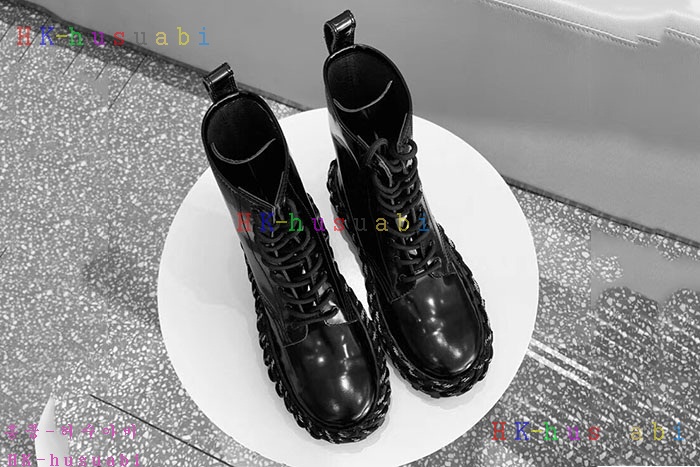 NEW 발렌시아가 신발 신상 BL 224720