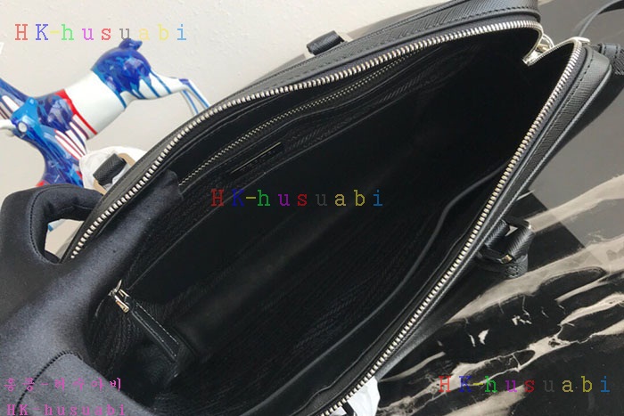 ★미러급★프라다 삼각로고 서류가방  P 2VE368
