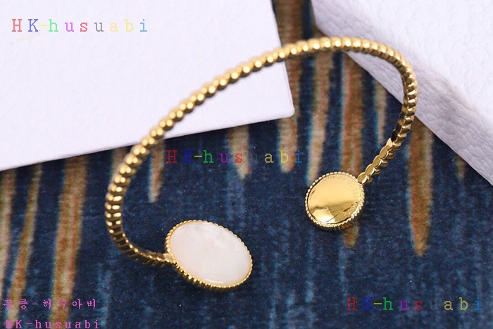 NEW 디올 팔찌 신상 D 388901