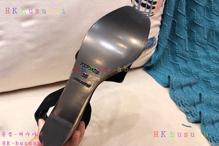 NEW 에르메스 신발 신상 H 4723550