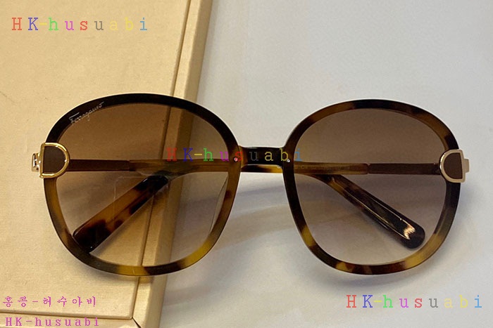 NEW 페레가모 선글라스  신상 F 2214201