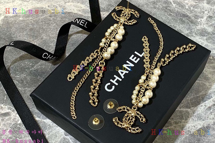NEW 샤넬 귀걸이 신상 C 7244029