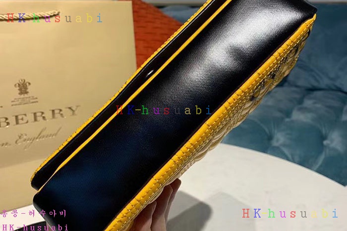 ★미러급★ 버버리 호스페리 프린트 퀼팅 롤라백 BB 222400